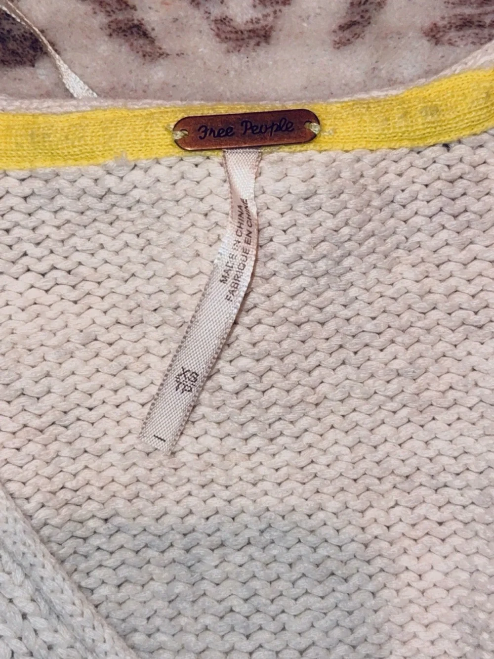 Free People Cream V-Neck Knit Pullover
